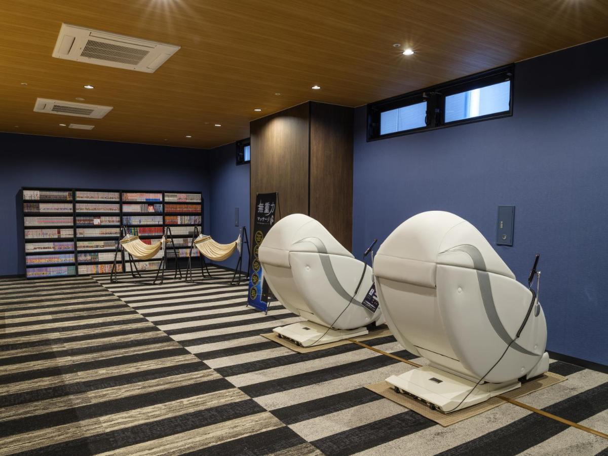 APA Hotel Toyama Bagian luar foto