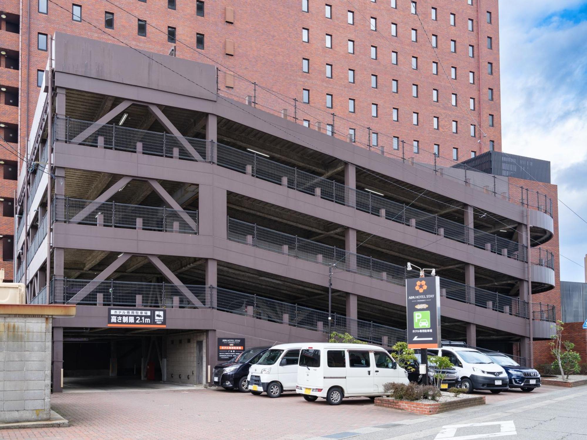APA Hotel Toyama Bagian luar foto